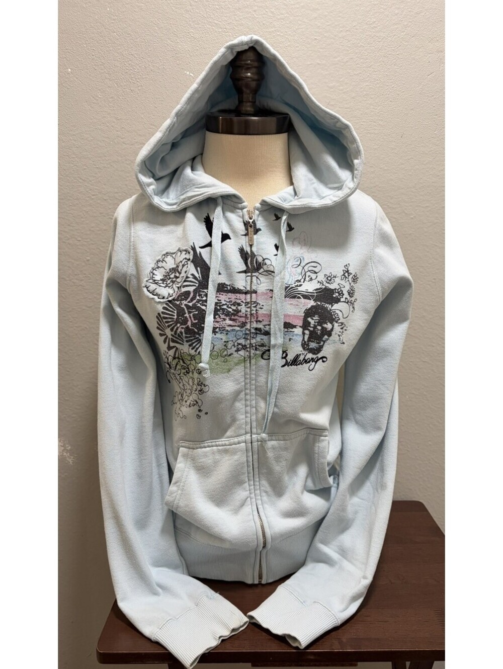 VTG Billabong Y2K Zip Up Hoodie Light Blue Skull Rare